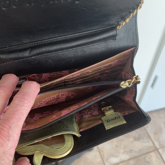 “Juicy Couture” Black Leather Crossbody Purse. Perfect for Date Night ! - Picture 6 of 8